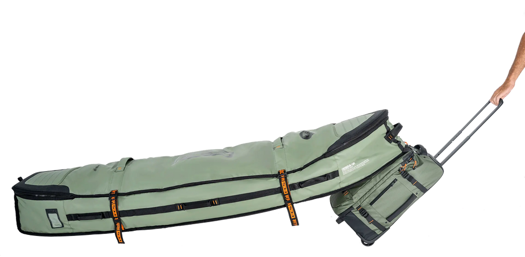 FCS TRAVEL 3 WHEELY BOARDBAG