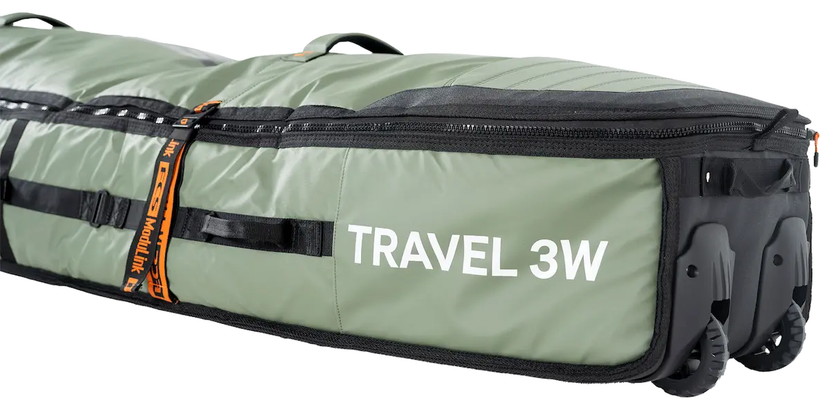 FCS TRAVEL 3 WHEELY BOARDBAG