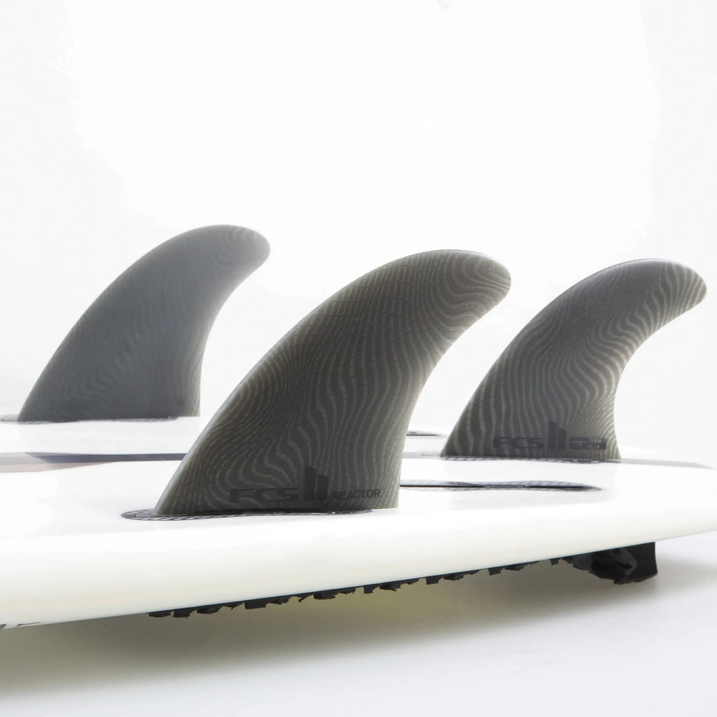 FCS2 REACTOR NEO GLASS TRI FIN